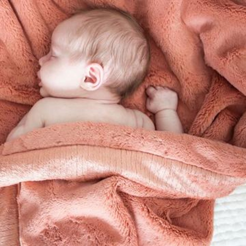Clay Lush Blanket – Mini