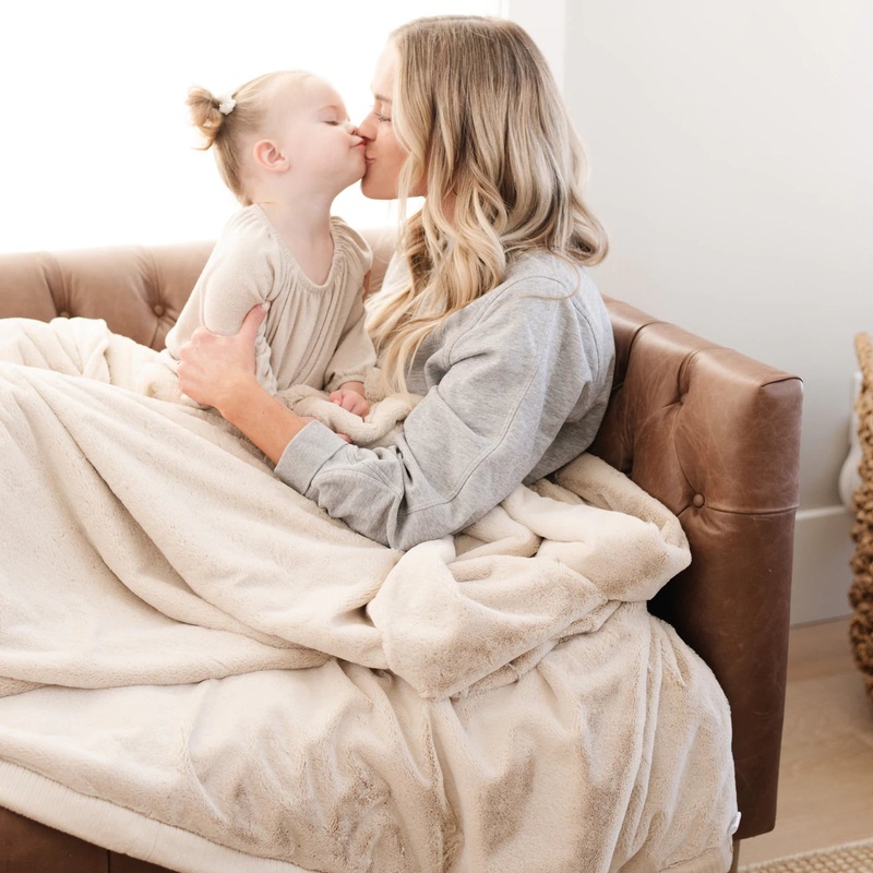 Buttermilk Lush Blanket – Extra Large