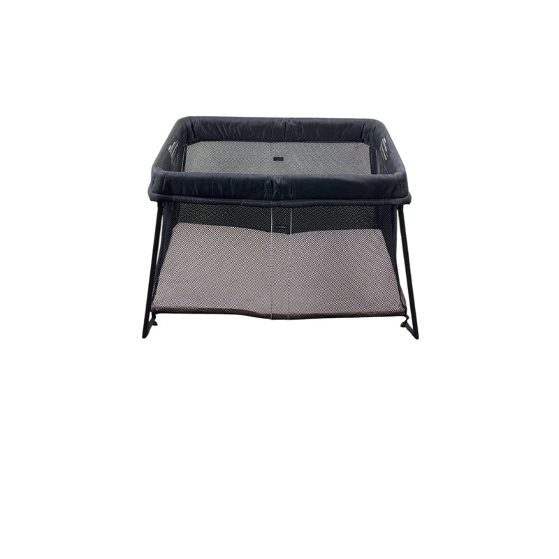 BabyBjorn Travel Crib Light Bundle with Fitted Sheet, Black
