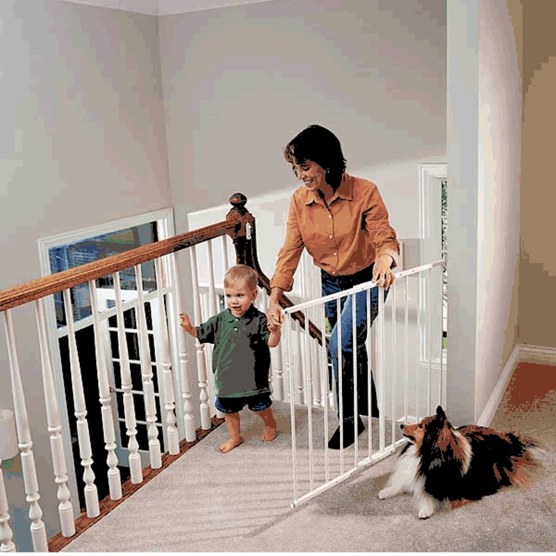 Kidco Safeway Wall Mounted Gate – White
