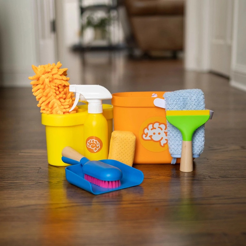 Fat Brain Pretendables Cleaning Kit